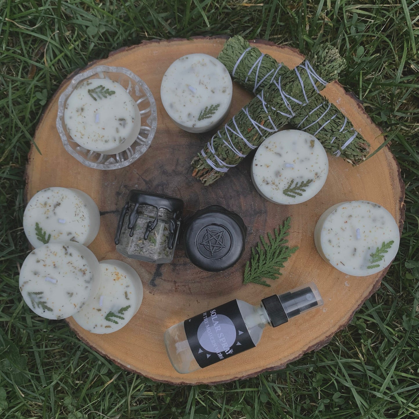 Solar Smoke Spray (2oz) | Neroli, Tangerine & Chamomile | Confidence + Creativity